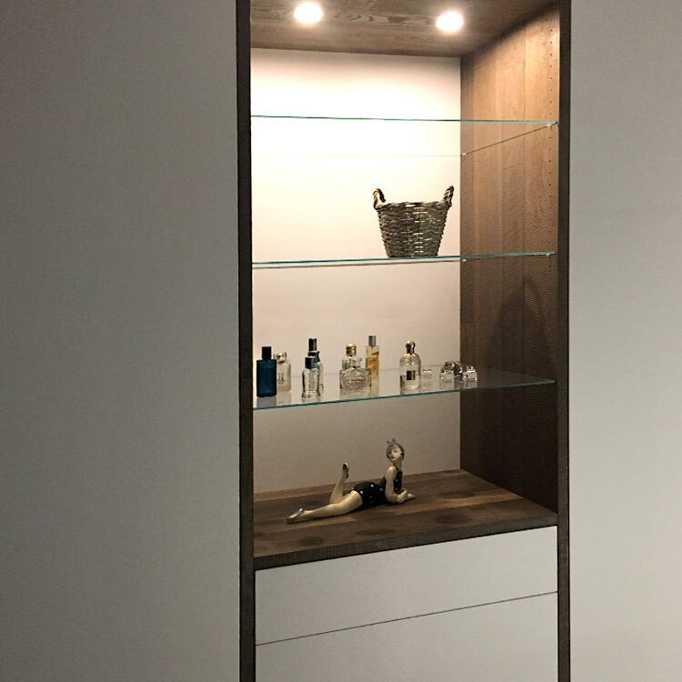 Einbauschrank mit Beleuchtung